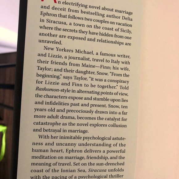 “Siracusa” hardback novel - Picture 8 of 9